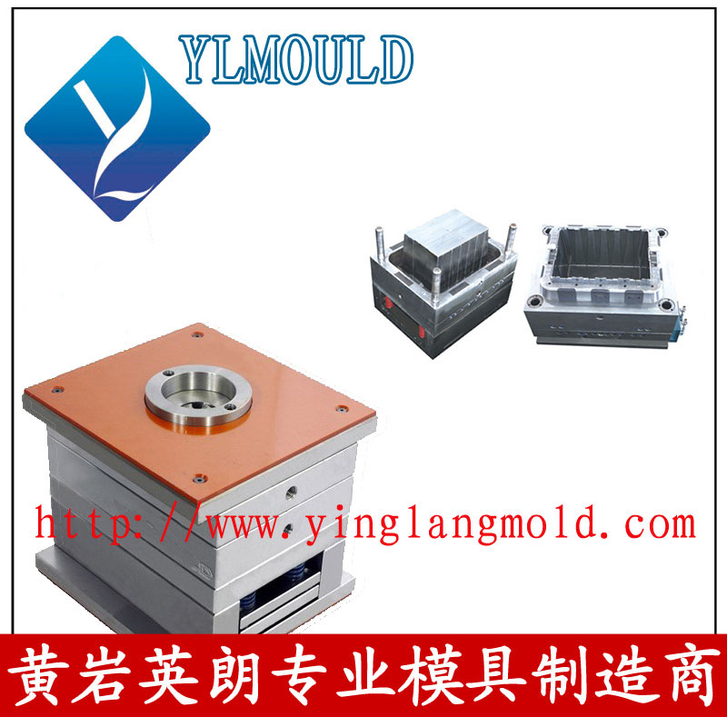 周轉箱模具 24